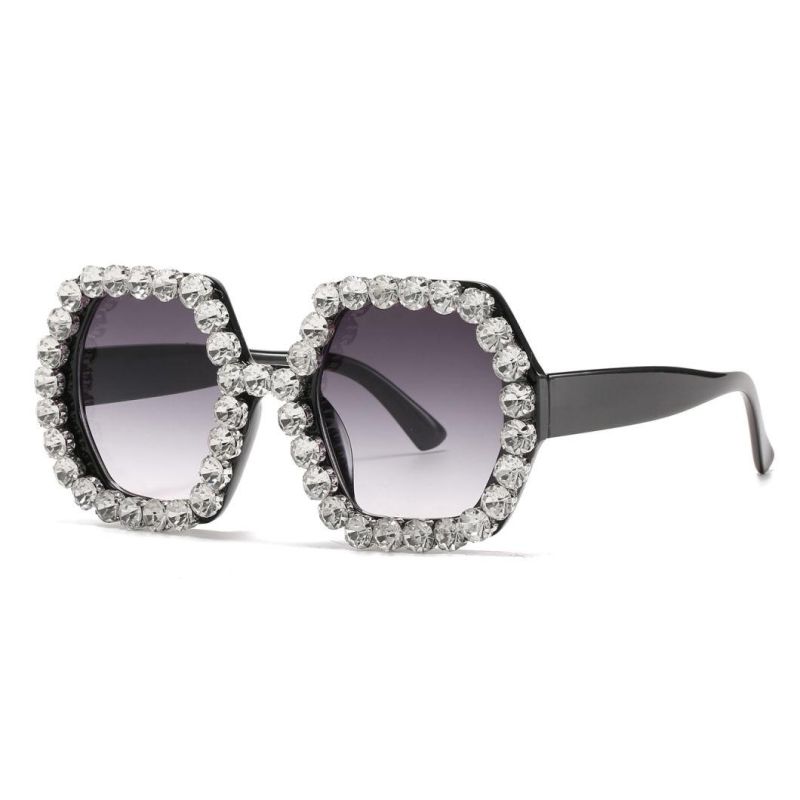2020 Low MOQ Round Flower Fashion Sunglasses with Diamonds