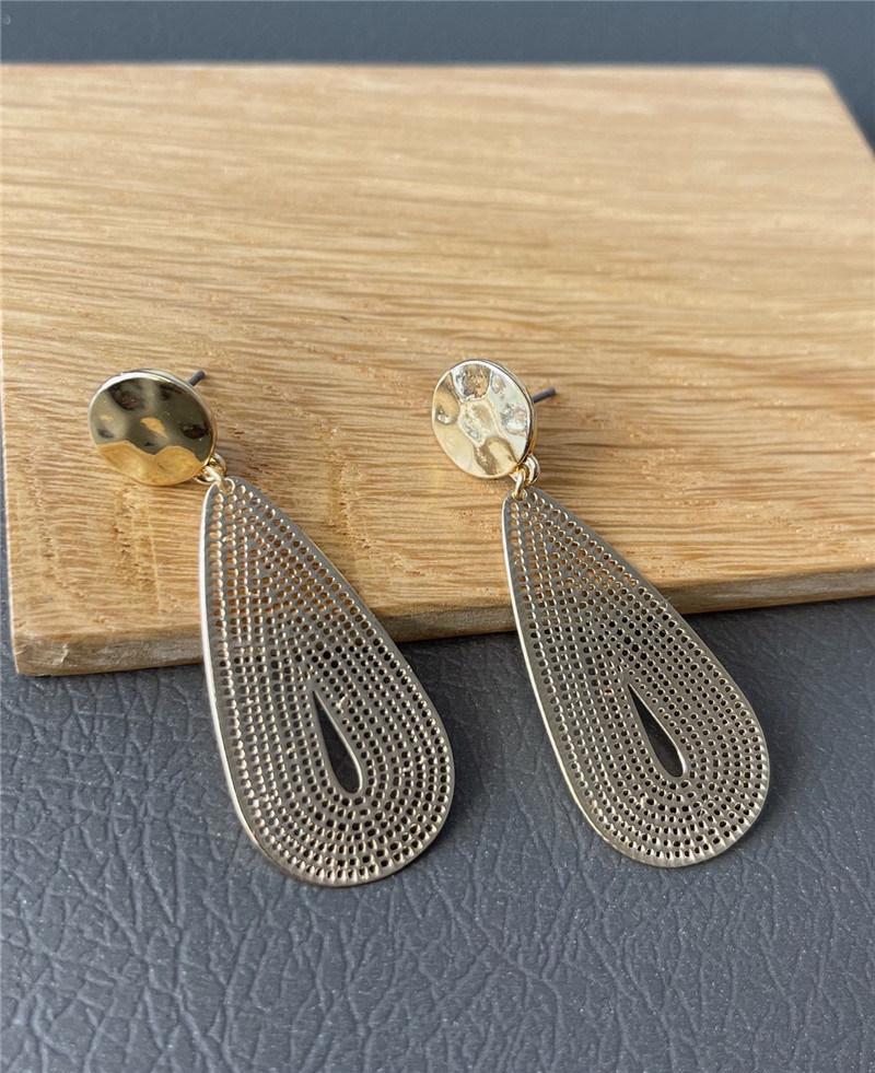 Simple Design Popular European and American Women′ S Teardrop Earrings Hammered Round Stud Water Drop Shape Fashion Earrings