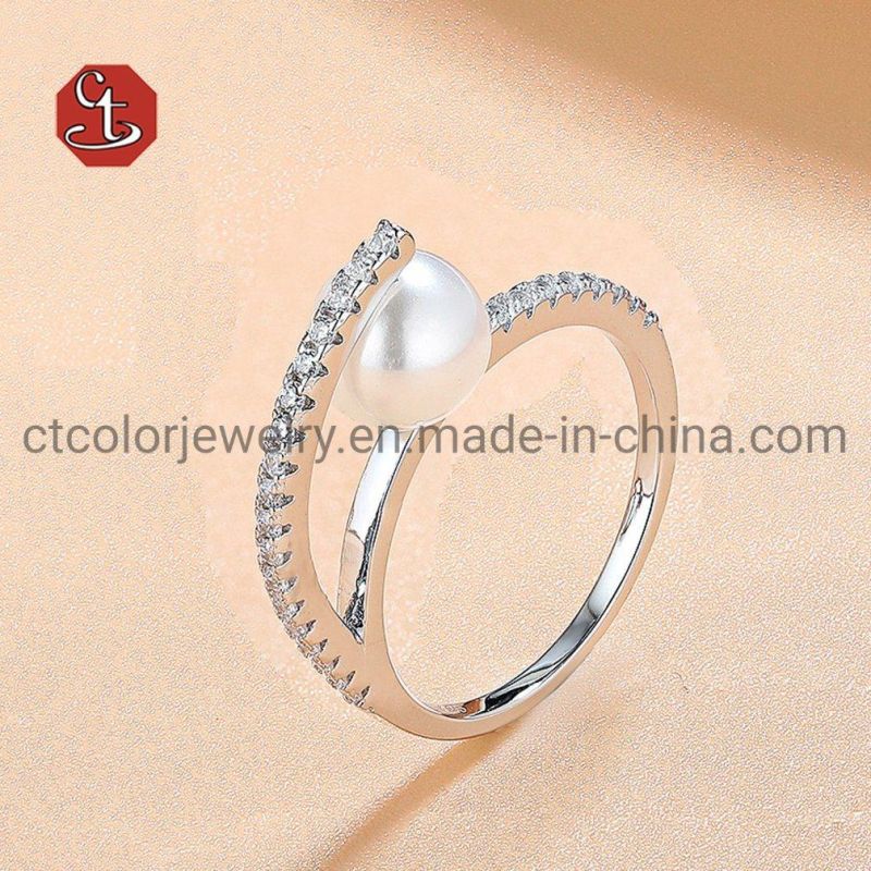 Fashion Exquisite Korean Version Jewelry White Shell Pearl Ring with CZ