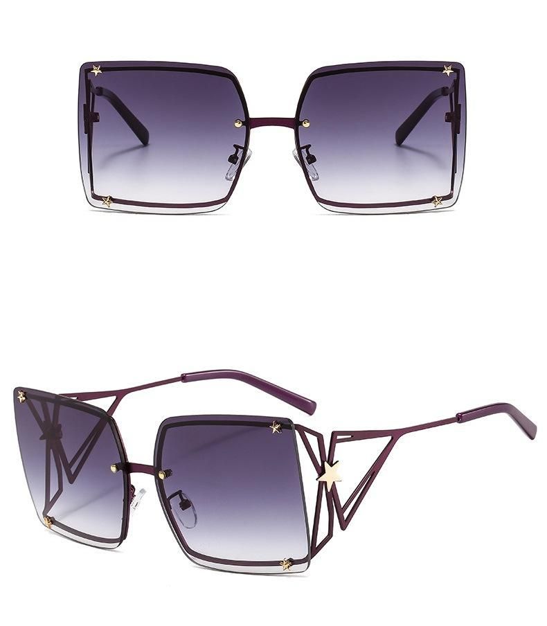 2020 New Large Metal Frame Punk Rivet Sunglasses