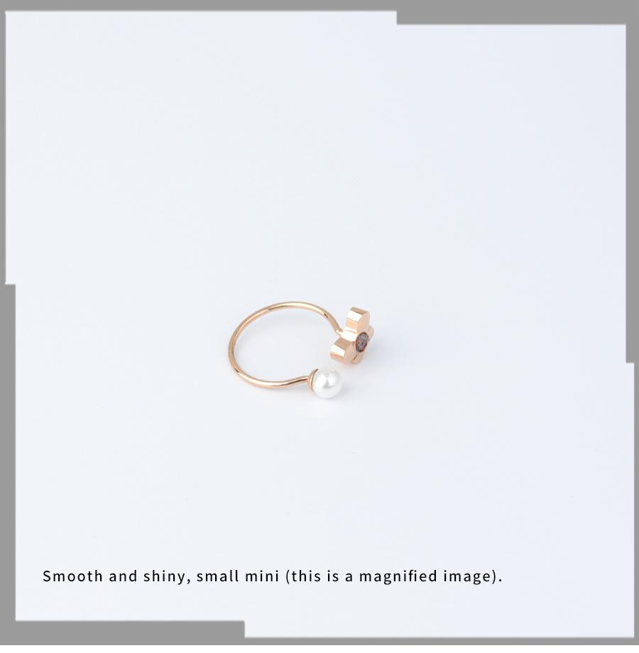 Fashionable and Beautiful Pearl Stainless Steel Ring