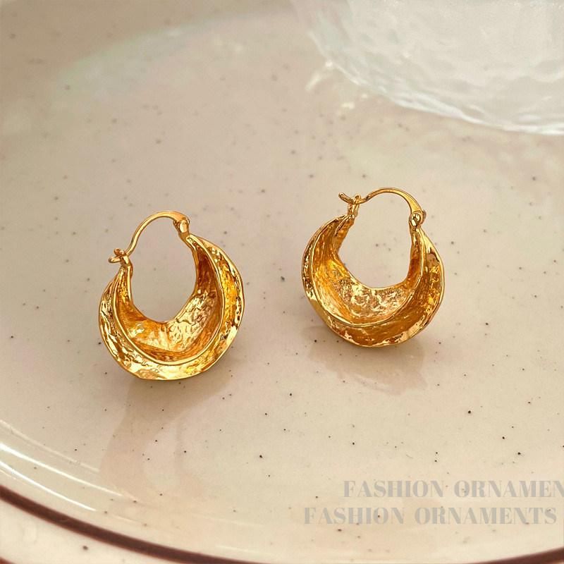 France Stylish Retro Handmade Swirl Hammered Texture Hoop Earring in 18K Gold Plated for Women Fashion Jewelry and Accessories
