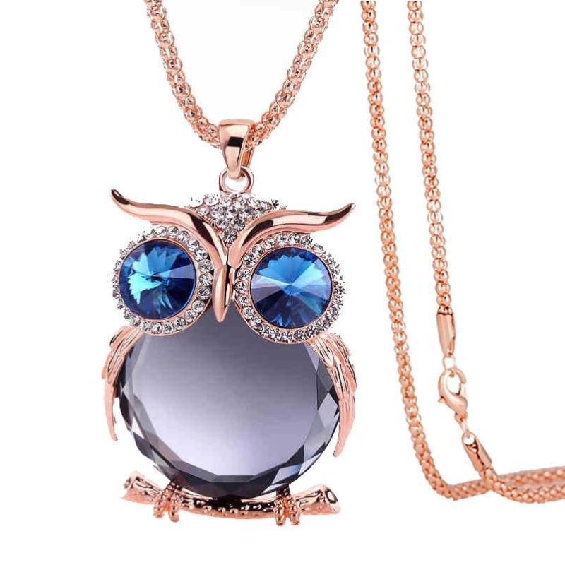 Fashion Design Alloy Crystal Owl Pendant Necklace for Women