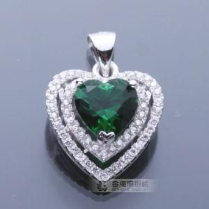 Fashion 925 Sterling Silver Heart Pendant with Emerald Stone