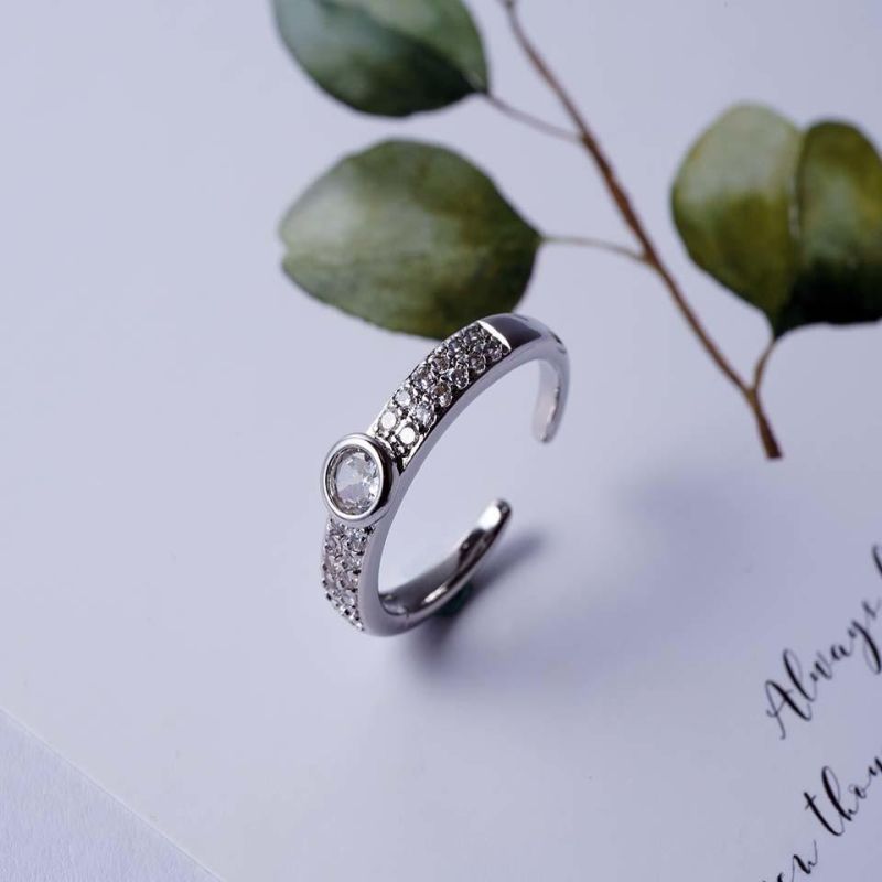 Simple, Stylish, Elegant, and Elegant Diamond Ring