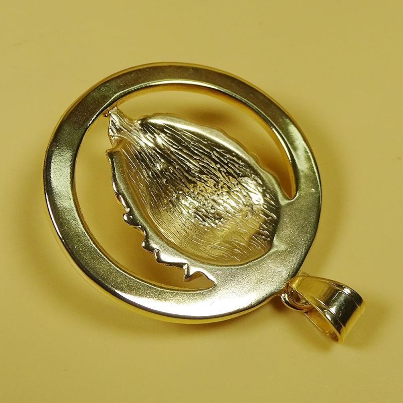 Wholesale Titanium Diamond Studded Lion Stainless Steel Pendant