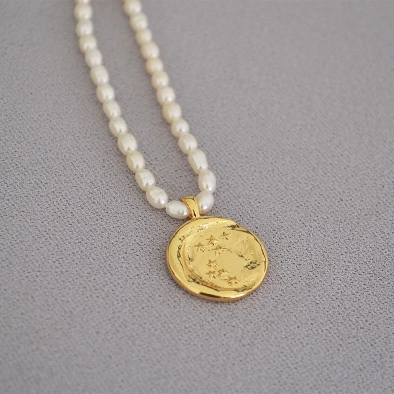 Variety Gold Coin Pendants Freshwater Rice Grains Pearls Gentle Retro Collarbone Chain Short Choker Necklace
