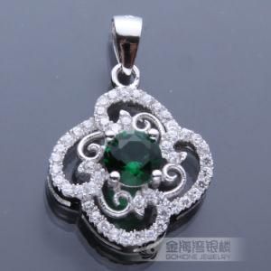 Fashion Flower Solid Silver 925 Emerald Stone Pendant
