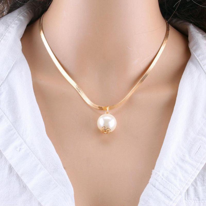 Retro New Copper Snake Chain Baroque Pearl Portrait Square Peandant Necklace with Pearls Jewelry Set Chains