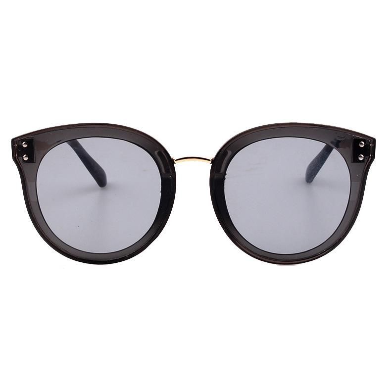 2017 Hot Selling Cat Eye Fashion Sunglasses with Flat Lens
