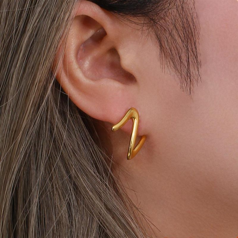 Chinese Manufacturer Customized Fashion Jewelry Matte 18K Gold Plated Z-Shaped Earrings Wholesale Stainless Steel Jewelry Women