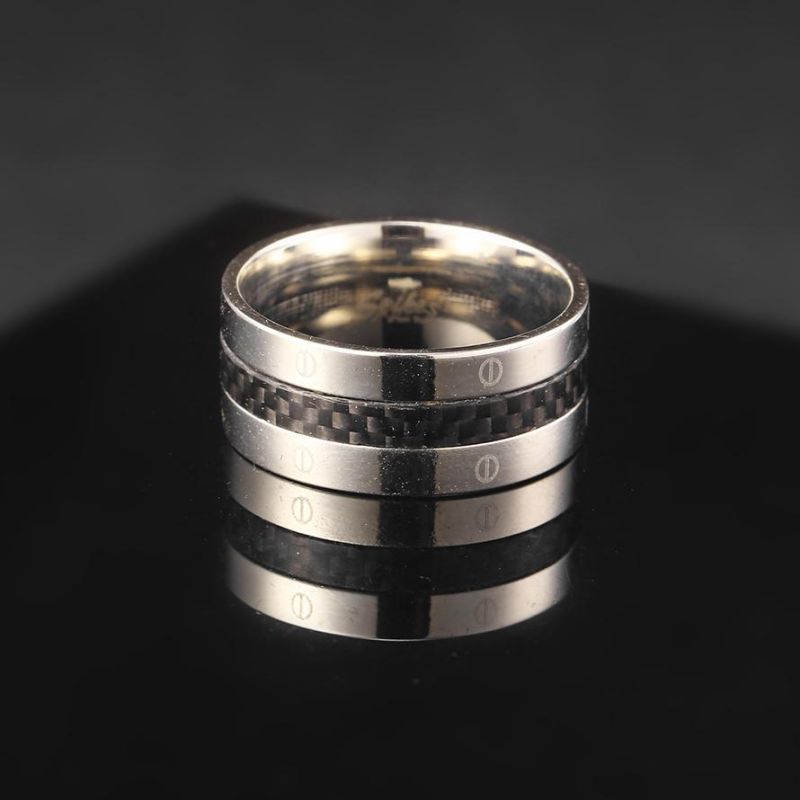 Top Grade 316L Surgical Stainless Steel Men′ S Carbon Fiber Hammered Patterns Inlay Wedding Band Engagement Rings OEM Collection