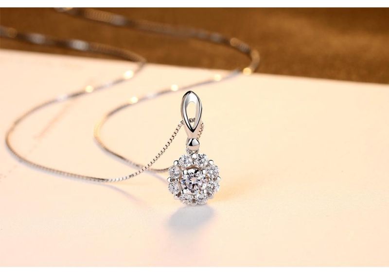 Wholesale Custom Jewelry Trendy Necklace with Eight-Claw Zircon Pendant
