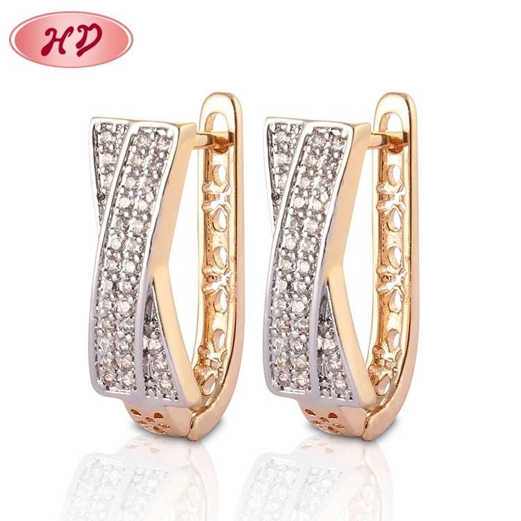 Fashion 18K 14K Gold Plated Costume Imitation Jewelry with CZ Pearl Hoop Huggie Earring for Women