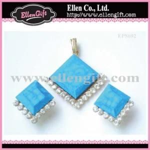 Earrings and Pendant Set (EPS692)