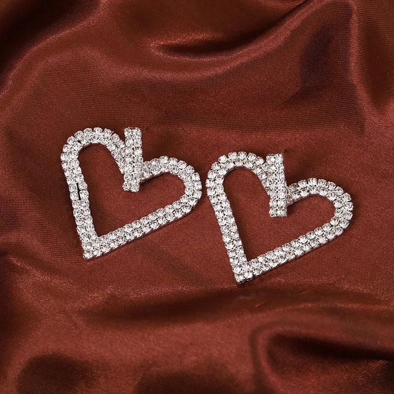 Wholesale Sparkling Heart Shape Crystal Rhinestone Drop Earrings