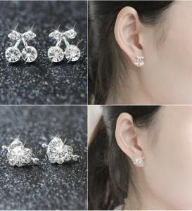 2017 Fashion Brand Rhinestone Stud Earrings