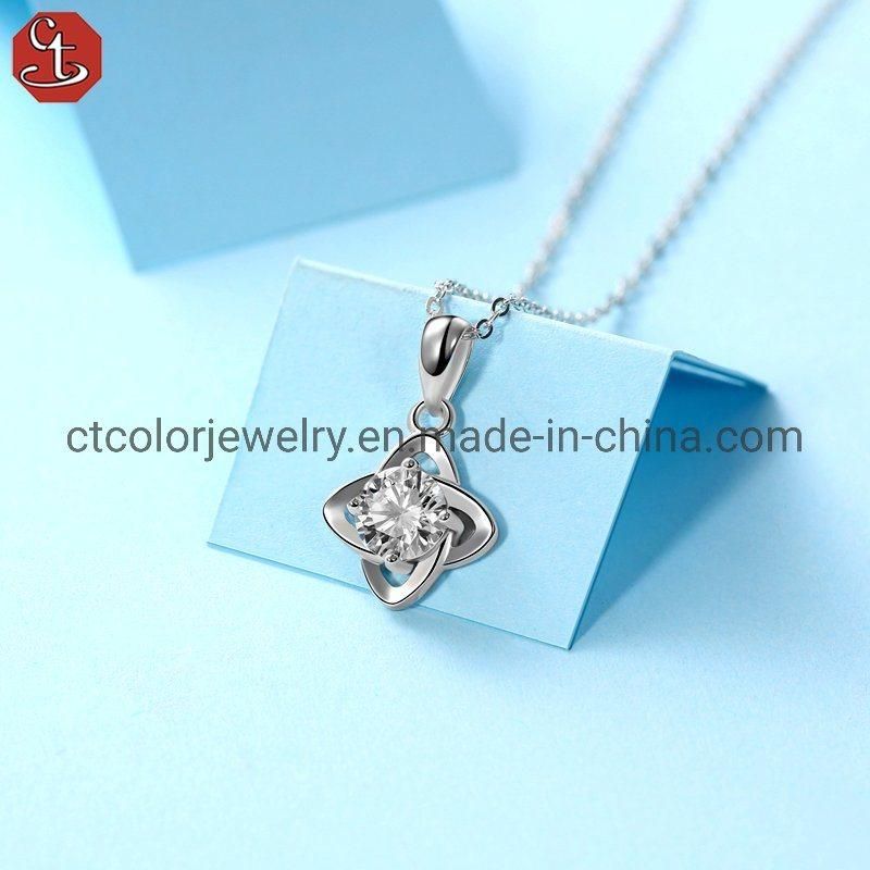 Lucky Clover 1 Carat Moissanite Sunflower Seed Buckle Pendant Fashion Girl Jewelry Necklace