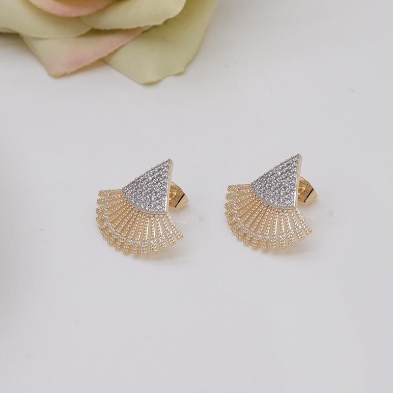 Fashion Brass Gilded Jewelry Scalloped Lady Charm Earrings