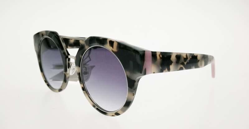 Lady′s Top fashion Acetate Sunglasses Ready Goods Hot Model