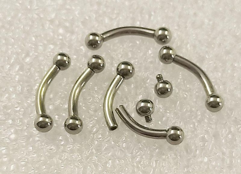 Fashion Jewelry Body Piercing G23 Titanium ASTM F136 Titanium Piercing with Internal Thread Banana Tp1903I