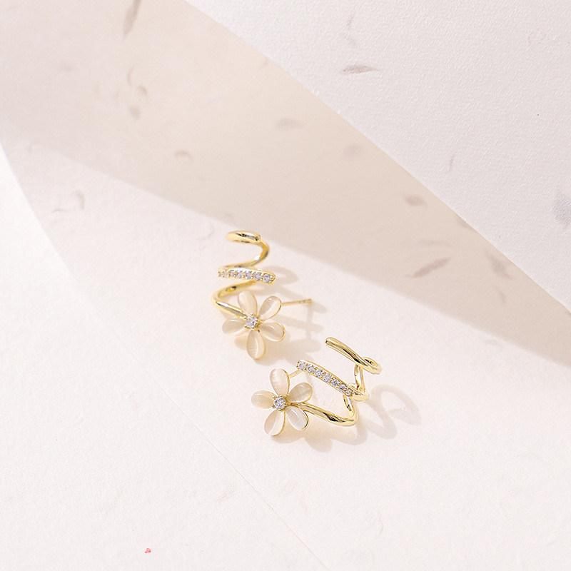 Wholesale Flower Pave Stone Spring Design 18K Gold Plated Ear Cuff