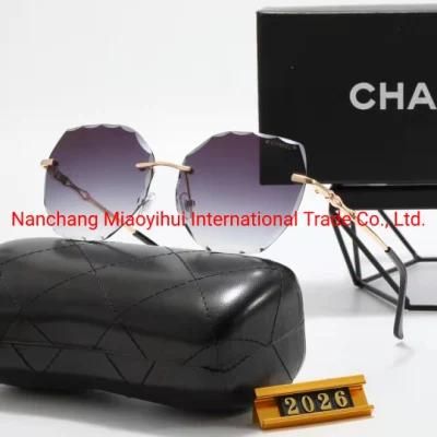 Luxury Women Handbag Wholesale Replica Bags Fashion UV Sunglass Designer Folding Sun Glasses Brand Chanel&prime;&prime;s Designer Sunglasses