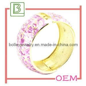 Luxury Tessellation Gold Hand Jewelry