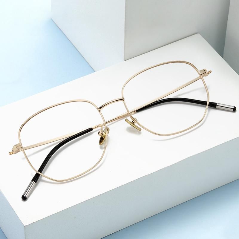 2022 Designer Logo Fashion Brand Clear Bluelight Reading Radiation Men Metal Glasses Frame for Women