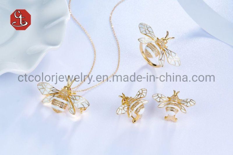 Luxury Elegant Fashion Custom Jewellery 925 Sterling Silver Animal Shaped Necklaces Enamel Bee Pendants for Women