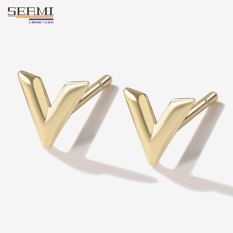 S925 Silver V-Shaped Fashionable, Personalized Ear Care Small Earrings