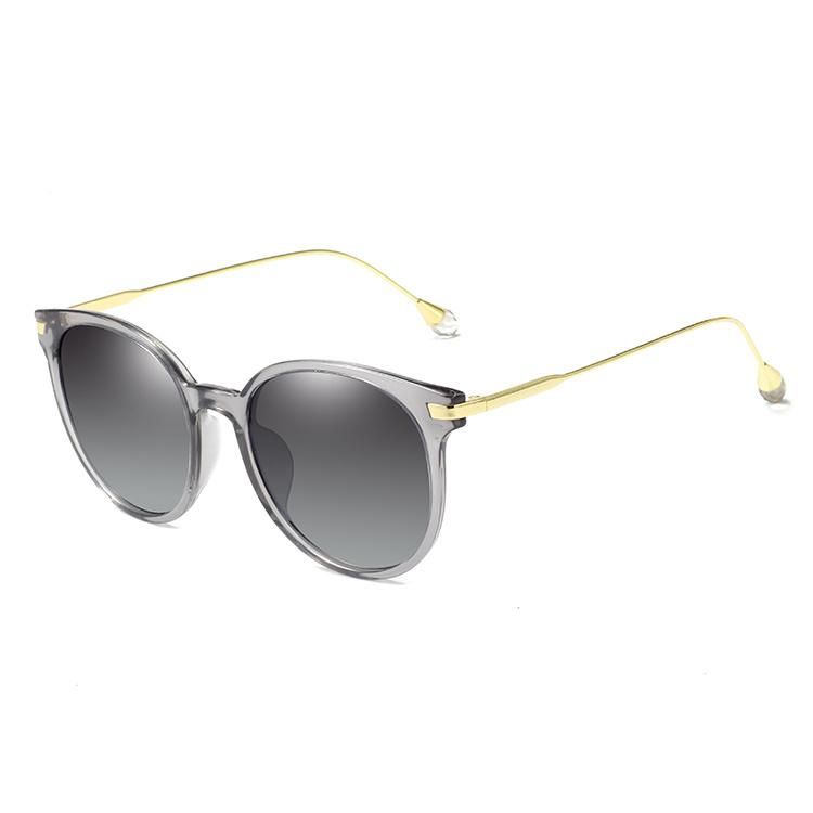 2019 Latest Fashion Metal Temples Sunglasses with Ready Made Goods