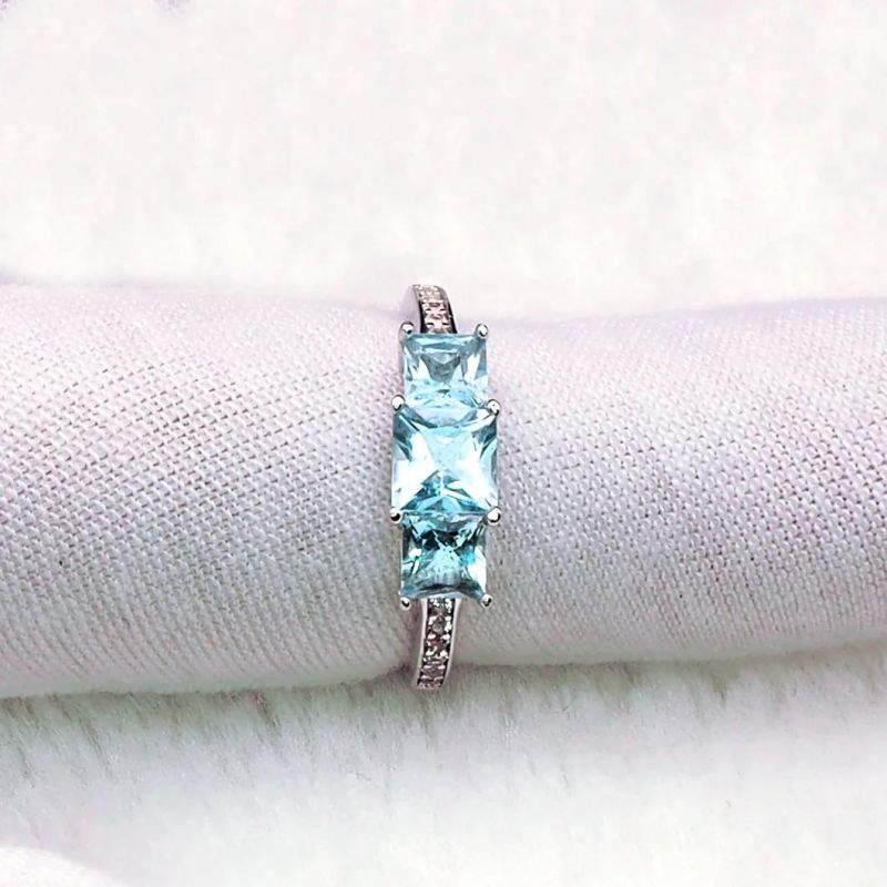 Fine Jewelry 925 Sterling Silver Jewelry Wedding Ring with Created Topaz for Women