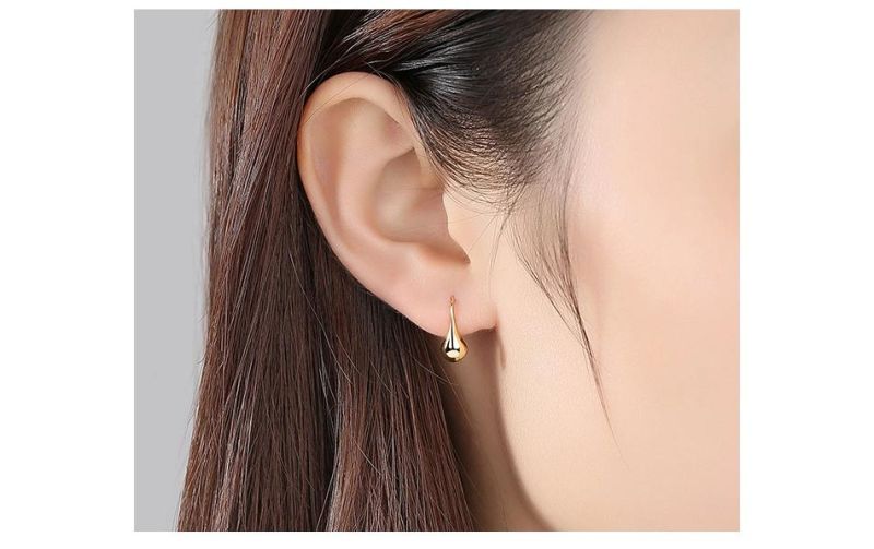 Small Daisy Irregular Design Earrings Stud