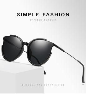 New Fashionable Italy Design Ladies Sunglasses with Ocean Lens