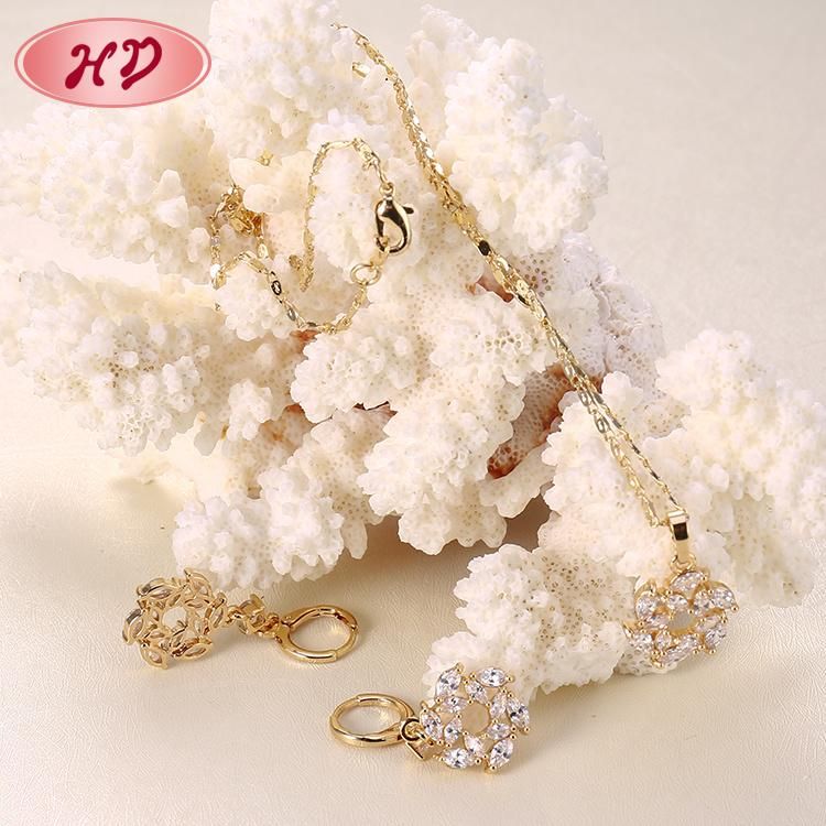 18K Gold Plated Fashion Women Costume Imitation Ring Bracelet Charm Jewelry with Earring, Pendant, Necklace Sets