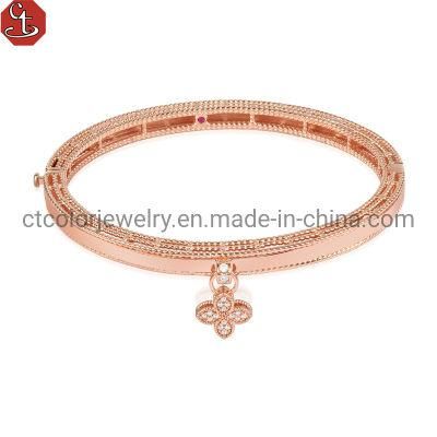 Wholesale 925 silver Brass fashion jewelry Love style bracelet handing flower clover accessory 14k &18K gold plated Bangle
