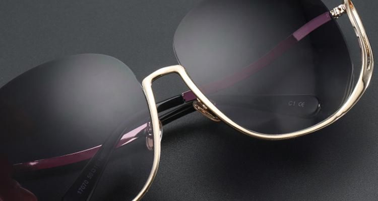 Square Unique Bend Temple Oversize Women Stock Sunglasses