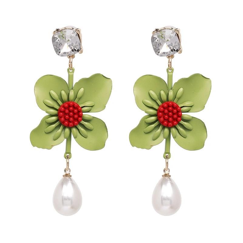 Female Autumn White Floral Diamond Imitation Pearl Resin Earring with Flower