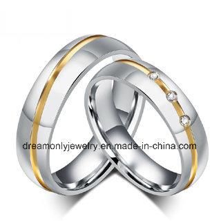 Fashion Wedding Ring with Gold Groove White Stones