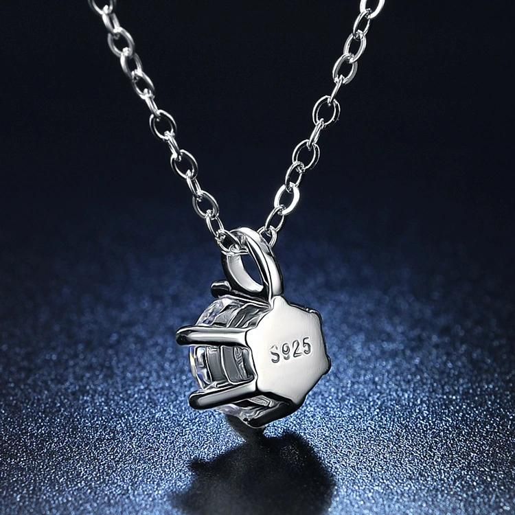 One Carat Mo Mo Stone Clavicle Chain Six Claw Heart Shaped Cow Head Pendant Necklace