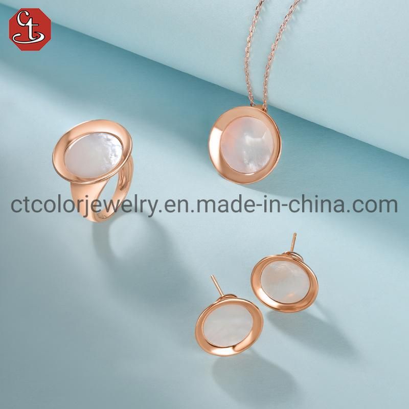 Fashion Silver Jewelry and Brass Jewelry with Mop Pearl Ring Earring Necklace for Women