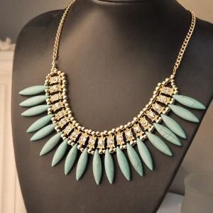 The New Women&prime;s Fashion Bohemian Crystal Pendant Necklace