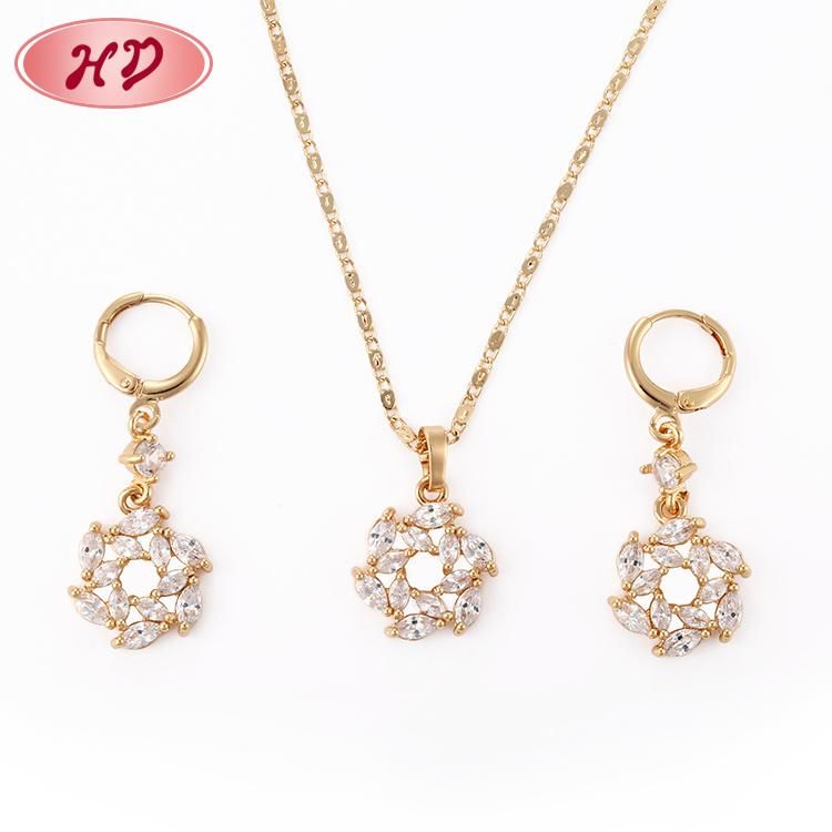 18K Gold Plated Fashion Women Costume Imitation Ring Bracelet Charm Jewelry with Earring, Pendant, Necklace Sets