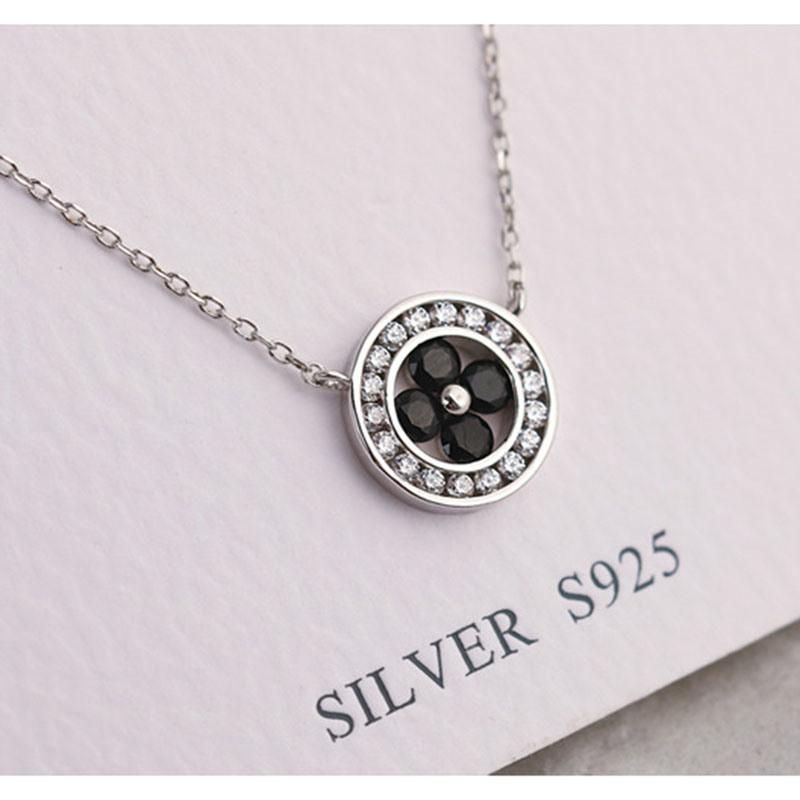 S925 Sterling Silver Necklace New Round Round Clover Pendant Necklace