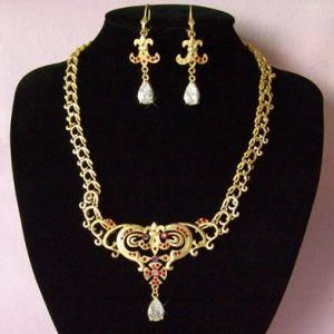 New Design Necklace Set with Rhinestones (XPK-CN364)