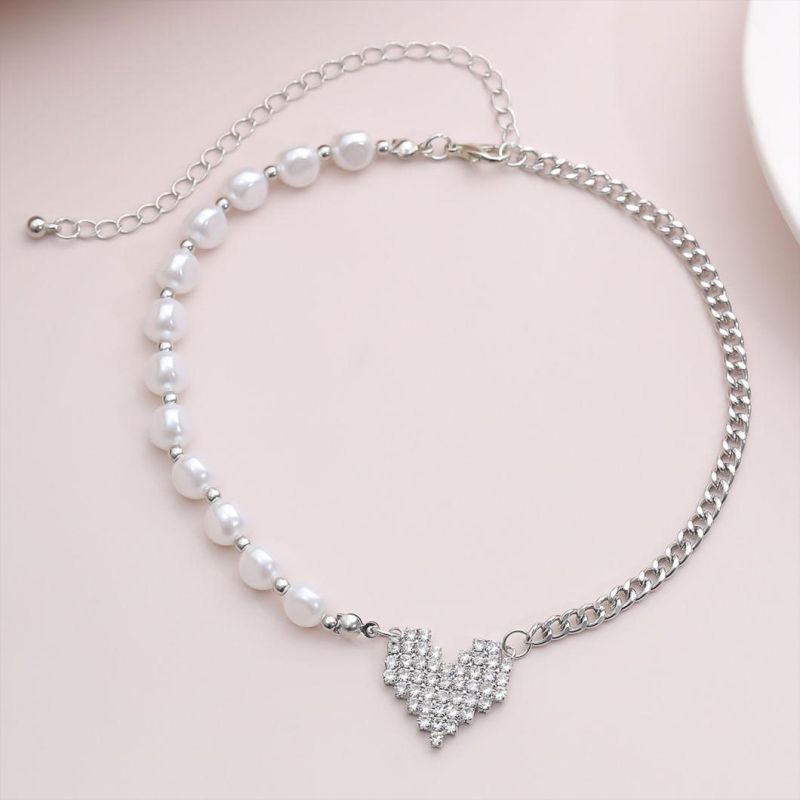 2020 New Fashion Personalized Pearl Necklace with Ins Style Crystals