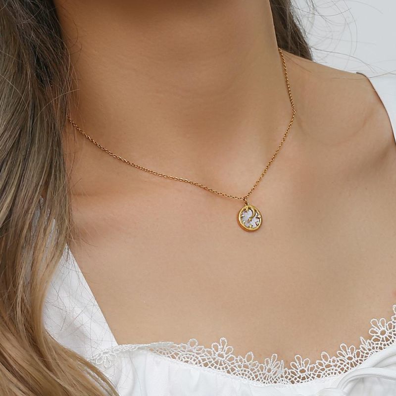 Factory Customized Fashion Jewelry Ins Fashion Niche Light Luxury Design Pendant Jewelry Five Pointed Star Moon Shell Round Brand Pendant Necklace Female