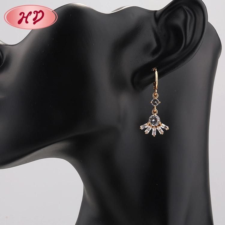 2020 HD Fashion Jewelry Light Weight Simple Gold Drop Earring Hanging Designs for Party Girls and Women Eardrop