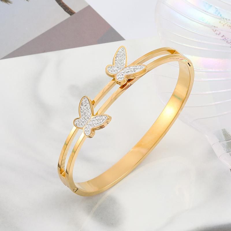 Manufacturer Customized Fashion Jewelry Waterproof 2022 Charm Designer Bangle Stainless Steel Bangle Shiny Glossy Jewelry